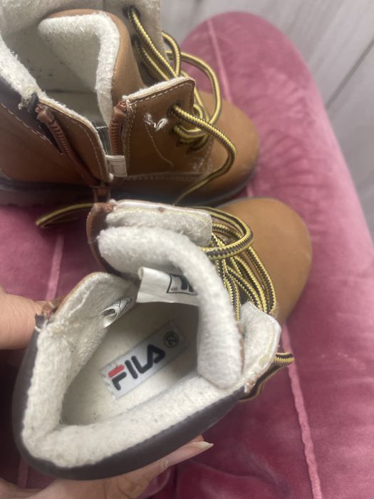 Ghetute iarna fila baietei marime 23