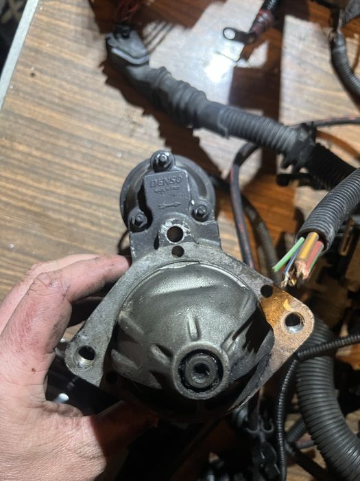 Запалване компютър стартрер инталация 330 xd 204