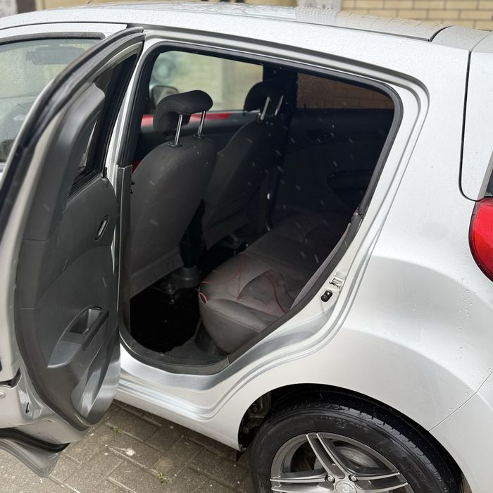 Spark 2013 yil holati ideal hech qanday xarajati yuq