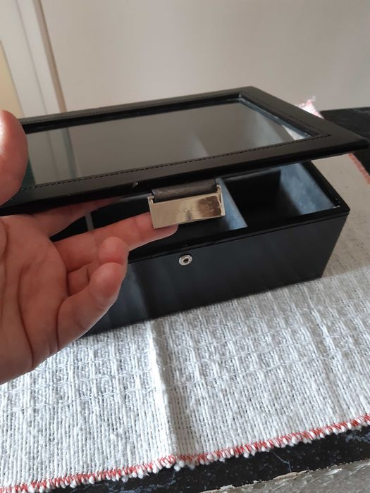 Cutii din lemn pt bijuterii , Stackers neagra, bordo si una rustica