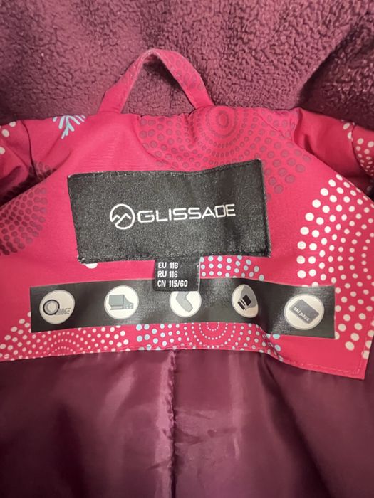 Продам курточки для девочки все за 5000 тг