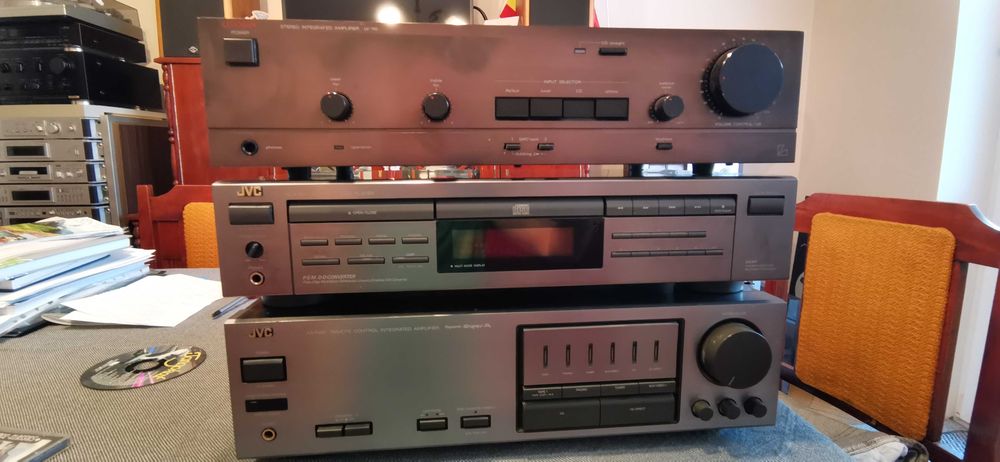 Amplificator Luxman LV110