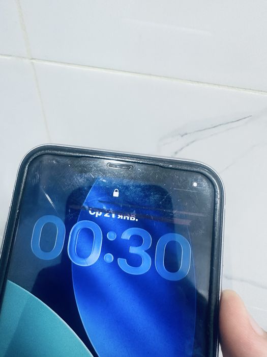 Iphone 11 128 почти идеал