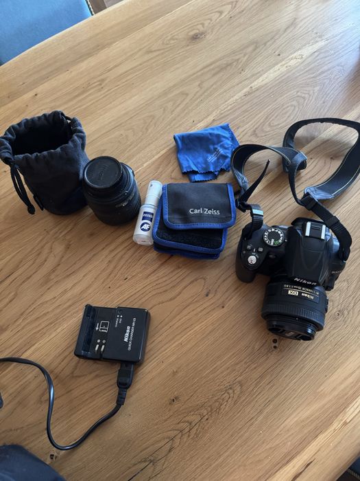 Фотоапарат Nikon D3000