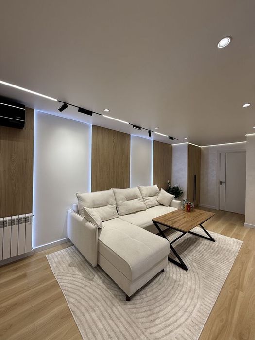 ( К70 ) Продается 2-комн квартира / самый центр улица Чехова / Ойбек