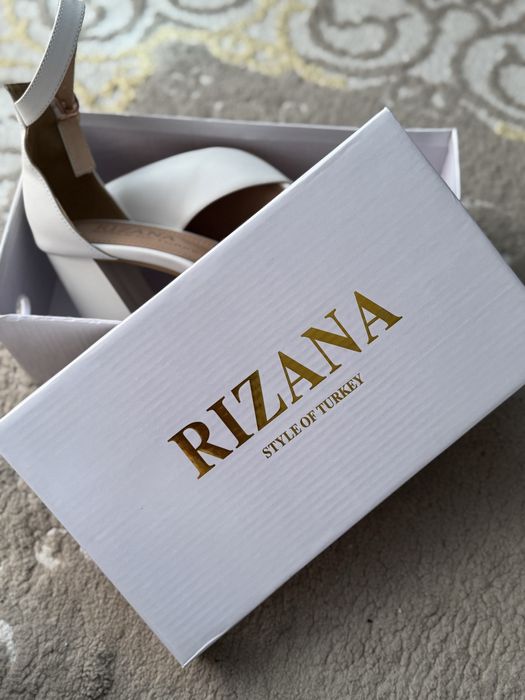 Продам туфли 38 размер