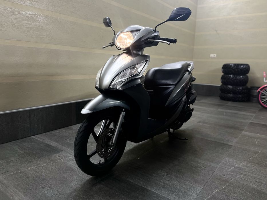 Скутер Honda Dio 110