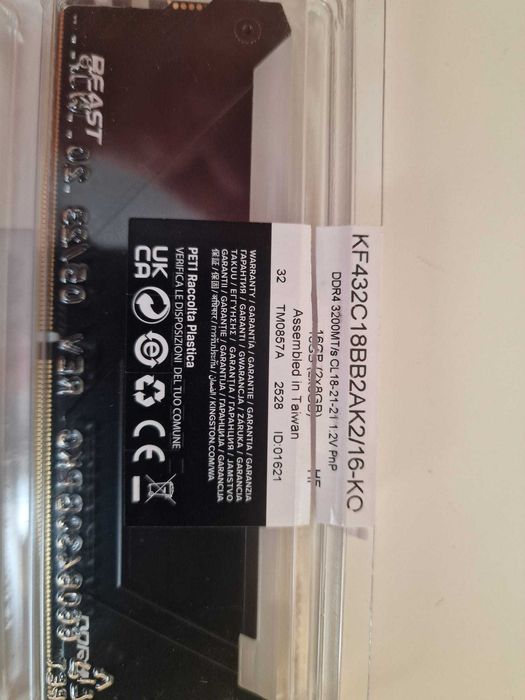 Kingston Fury Beast RGB, 16GB DDR4, 3200MHz CL16, Dual Channel Kit