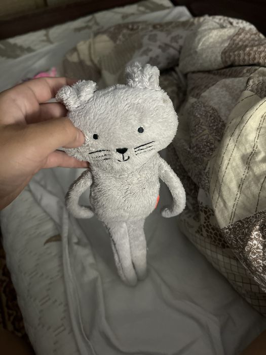 Играчки говорещи и плюшени