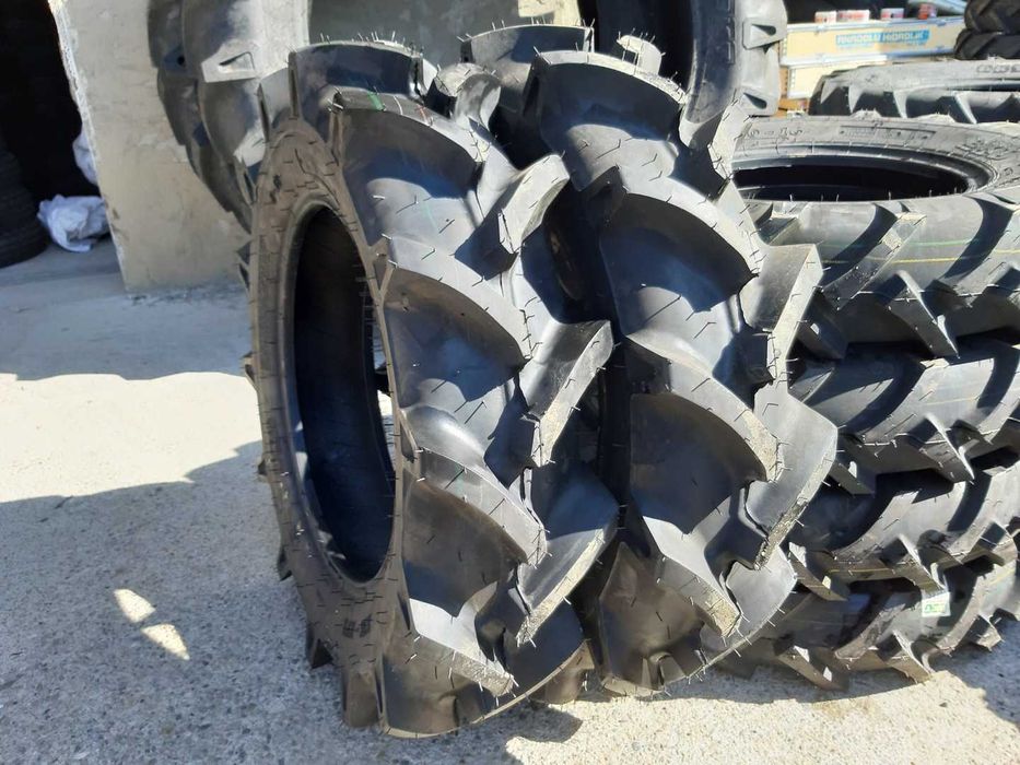 8-18 Anvelope noi agricole de tractor ISEKI Kubota livrare