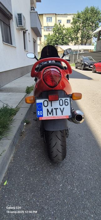 Suzuki GSX F 600 KATANA