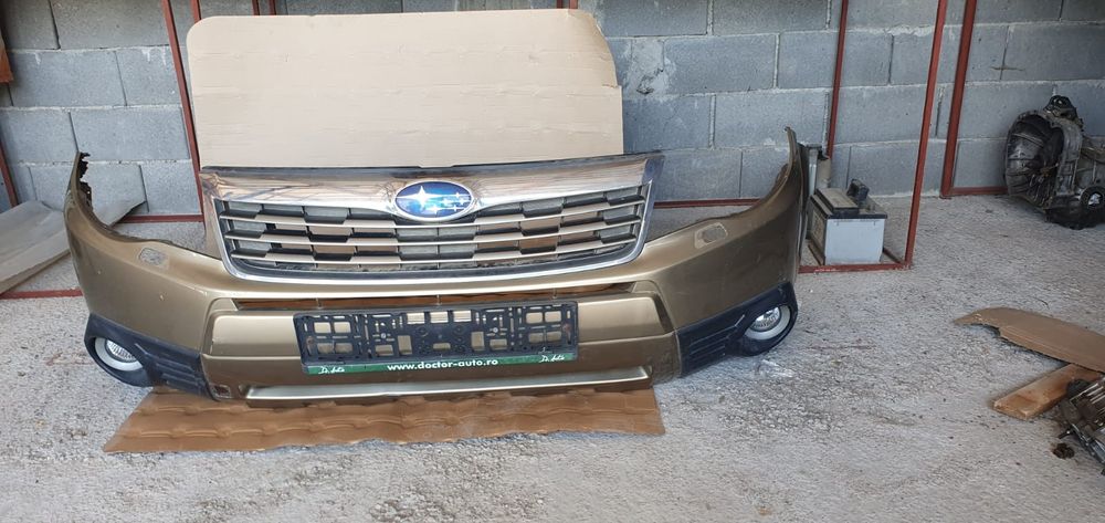 Bara fata Subaru Forester