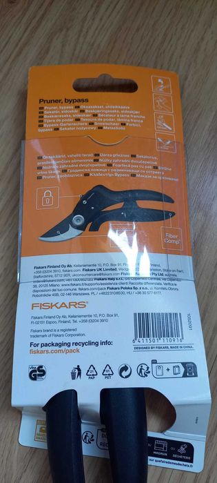 Foarfeca de gradina Fiskars,bypass,noua