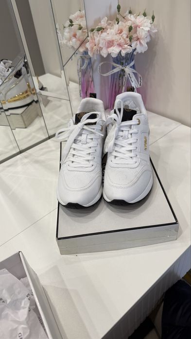 Кроссовки Guess белый