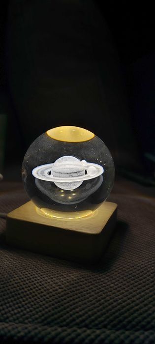 3D нощна лампа космос-Сатурн и нейните луни