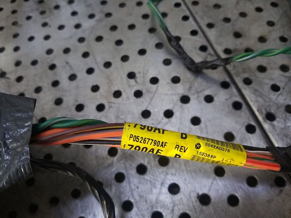 Cablaj instalatie electrica usa dreapta spate jeep compass 1 mk49 p05267790af