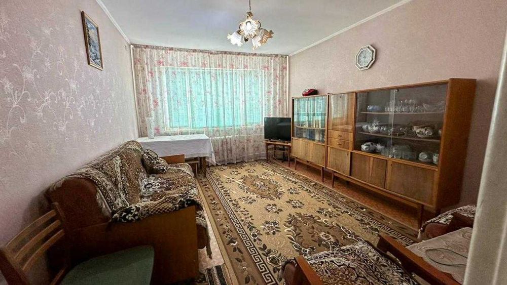 2х.комн в районе гор.ГАИ. Дамир Империя