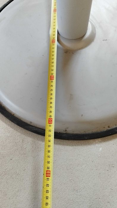 Маси кръгла ф-90см и квадратна 80/80см с метален крак