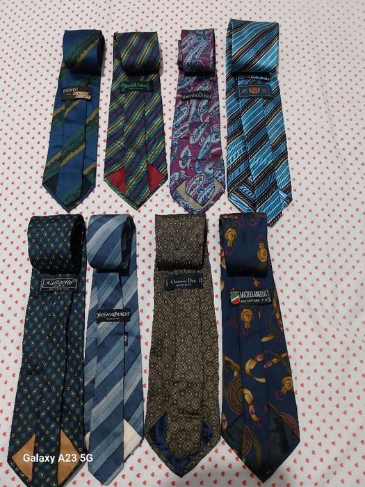 cravate în stare foarte buna