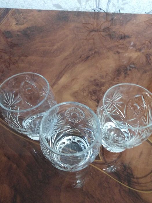 Продам хрусталь стопки 3 шт