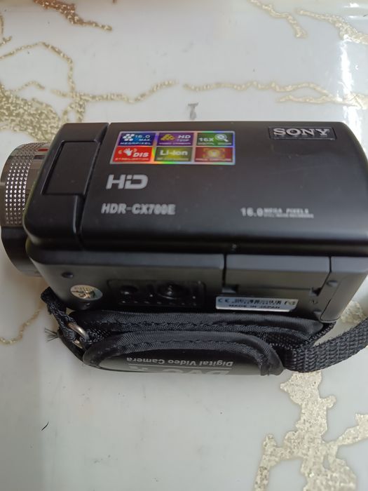 Продам видеокамеру Sony