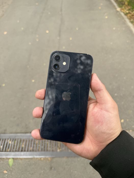 iPhone 12 128gb.