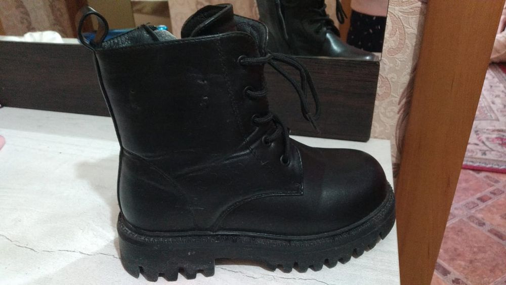 Продам сапоги подростковые
