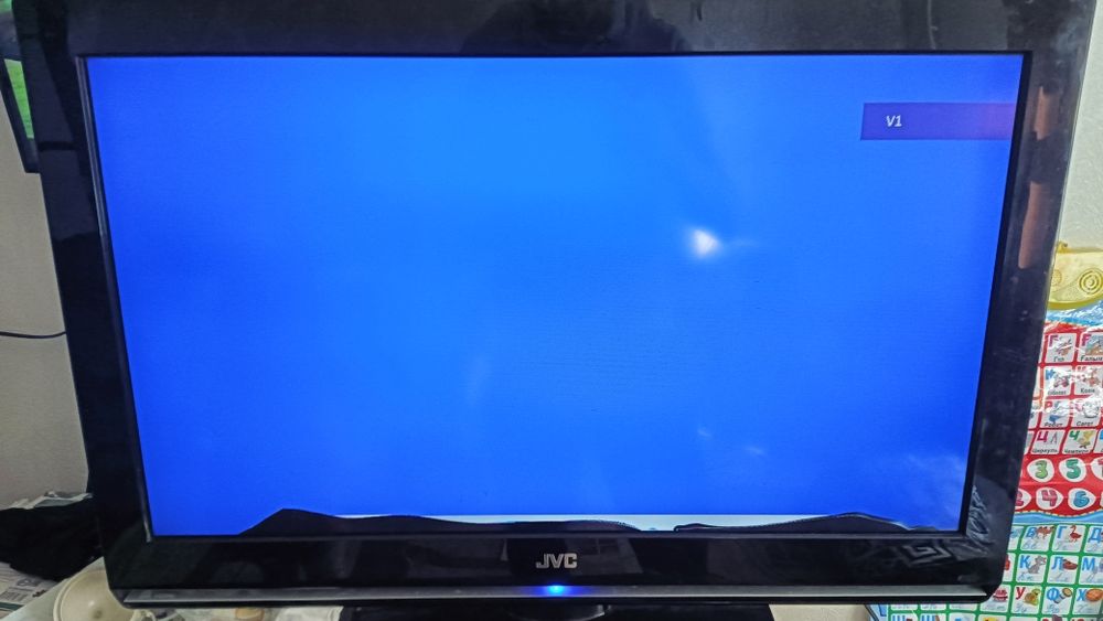 Телевизор JVC. Без