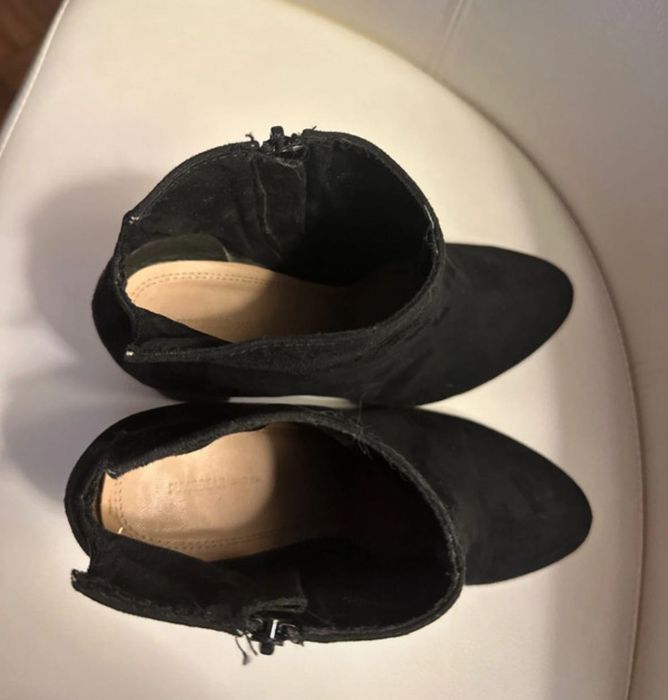 Botine negre catifelate