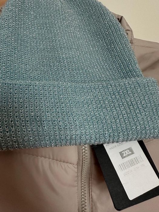 Продам куртку за 15 тыс. Новая