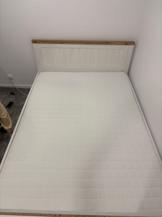 Pat nou ikea cu saltea noua