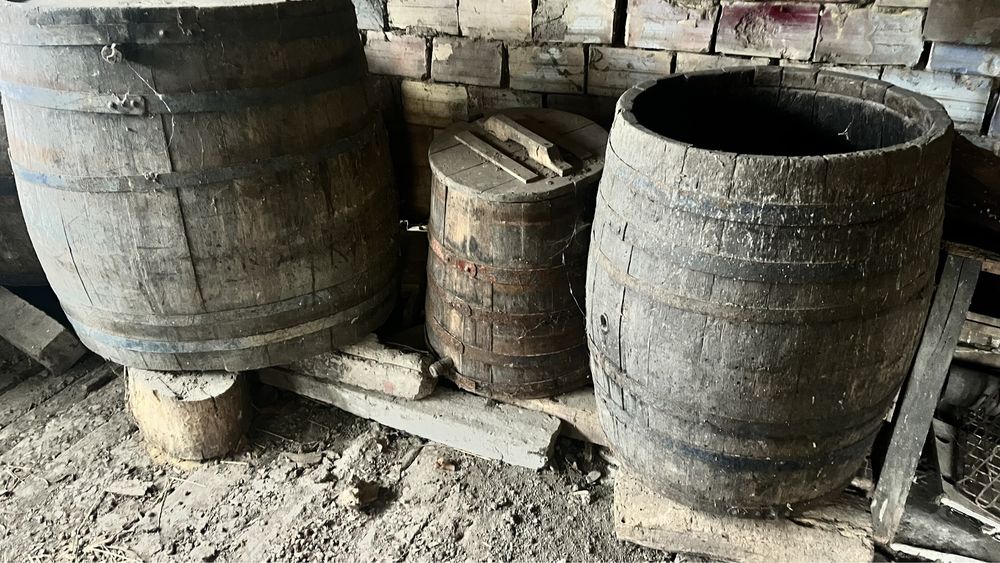 Каци 7 броя бурета цената е за брои