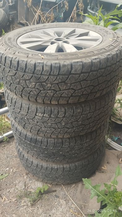 Продам Шины с дисками