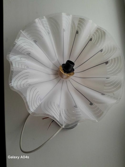 Продается светильник