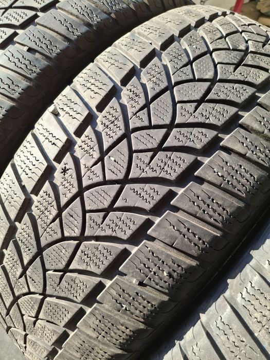 2 Anvelope M+S 235 50 r19 Goodyear