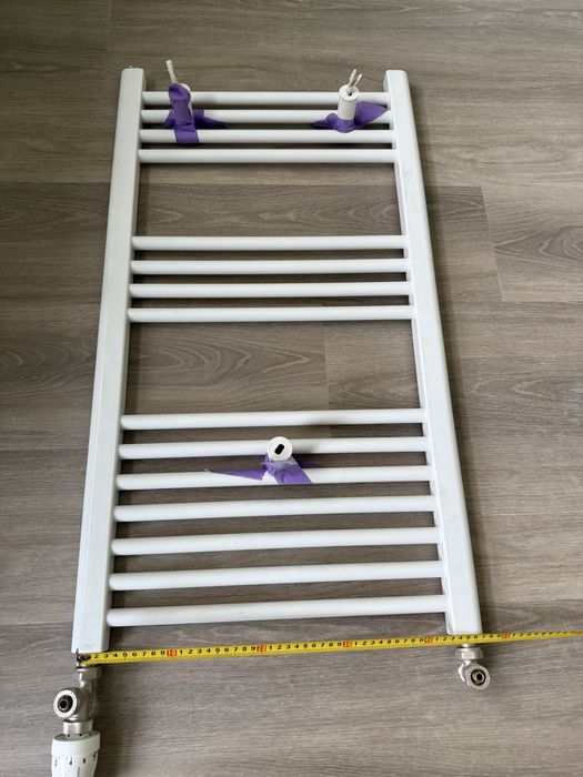 Продавам два броя лири за баня