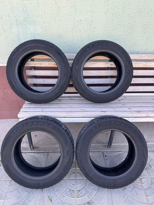 Комплект зимних шин