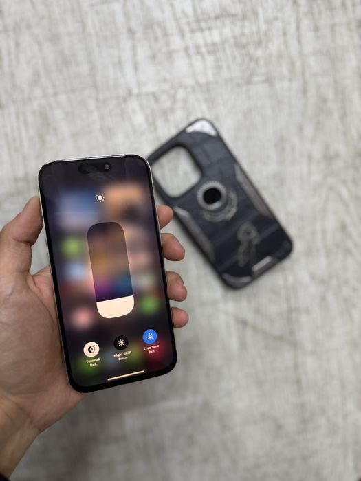 Продам iPhone 15 Pro 512gb