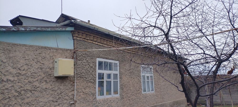 Uy sotiladi 17 sotiq