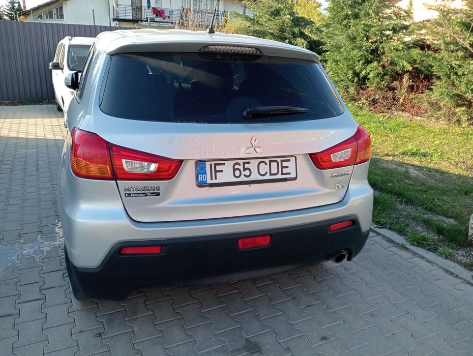 Vand Mitsubishi asx 2013