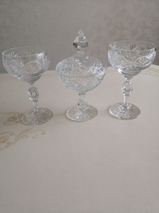 Хрустальная ваза