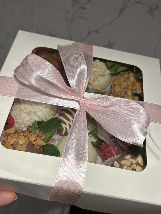 Клубника в шоколаде 9 шт