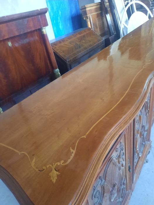 Mobilă stil baroc din lemn masiv