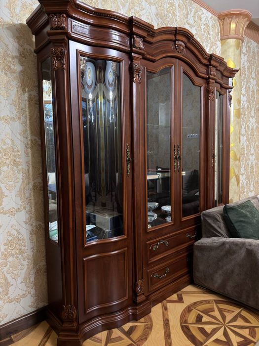 Продается БУ сервант