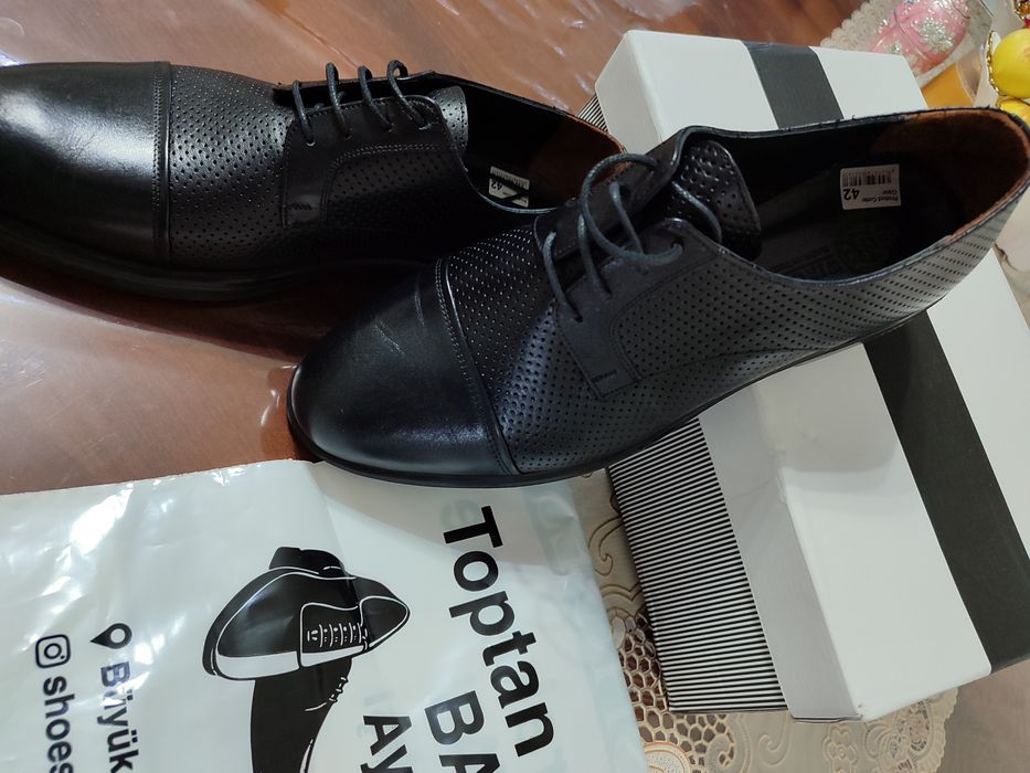 Продам мужские кожаные туфли