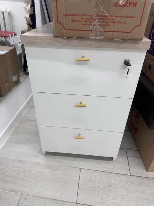 Ресепшен с тумбой- кассой