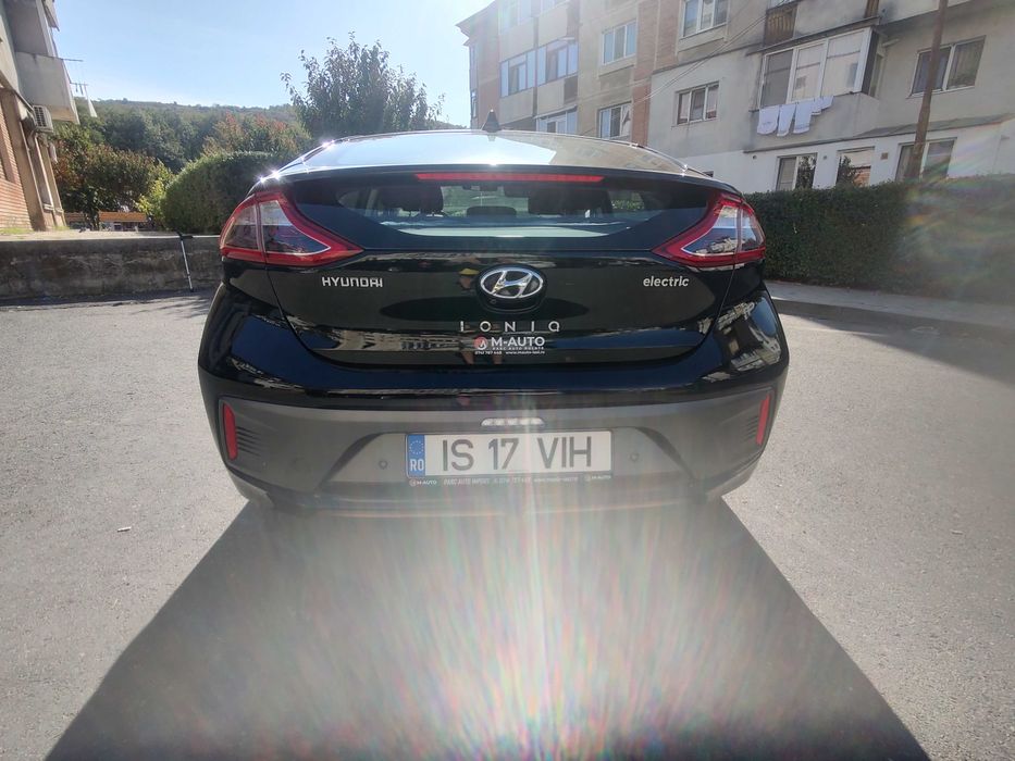 Hyundai Ioniq full Electric full opțion type AE. 120 CP. 2018