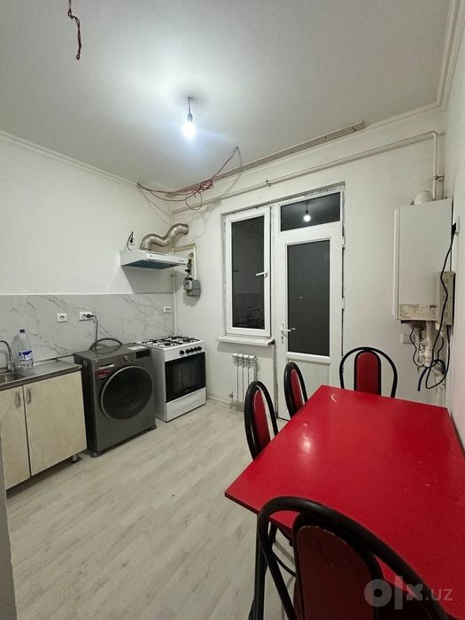 Sotiladi olmos navostroyka. 3/2/16m²