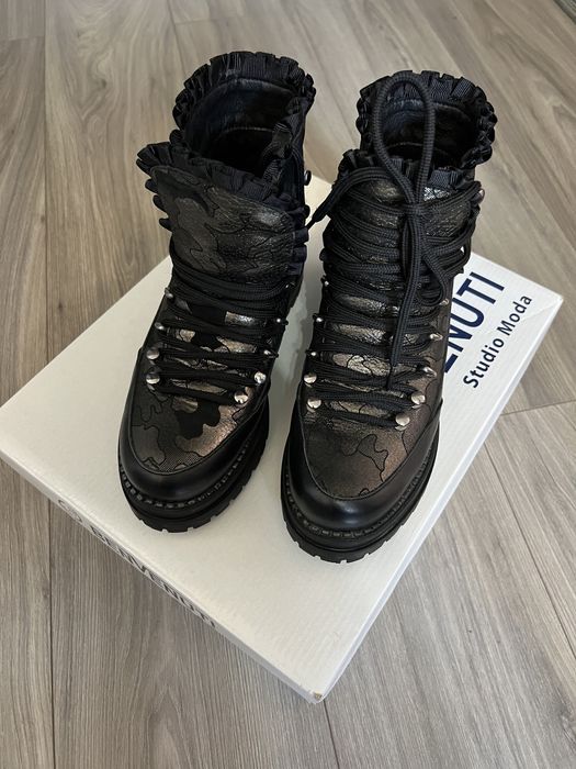 Ghete piele , marime 36