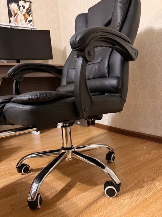 кресло в идеальном состояние